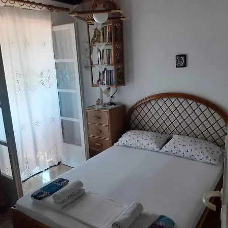 εξοχικό με μαγευτική θέα στον άγιο ιωάννη πηλίου * Áyios Dhimítrios